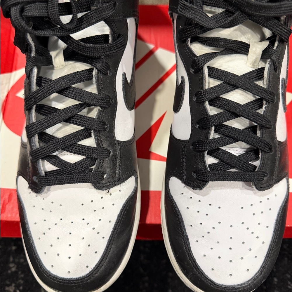 Nike Women’s Dunk High Panda - Picture 5 of 7